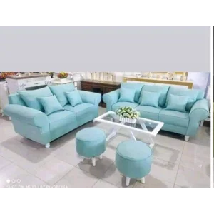 Sofa Custom untuk Ruang Tamu atau Keluarga