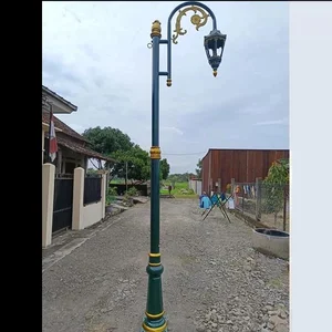 Tiang Lampu Jalan Antik 6 Meter