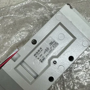 Solenoid Valve  type SMC VF5120-5G1-02 DC24V