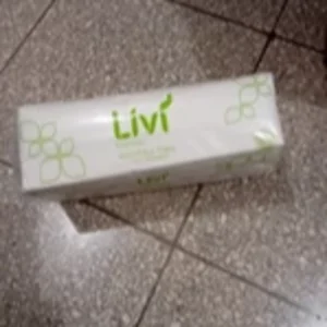 Tisu Wajah Livi Putih Lembut 