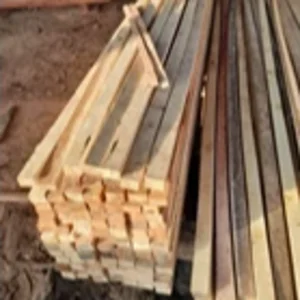 Balok Kayu Kaso 4/6 4 Meter / Merah Cream