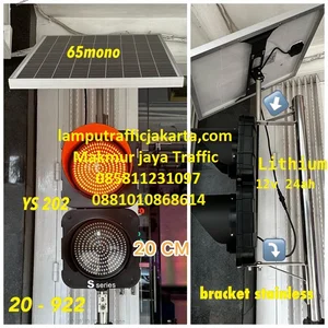 Lampu Traffic Light Solar panel 2 Aspek S Series