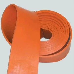 Rubber Skirting Orange Shore A 50 ±5 Tebal 20mm x 150mm x 10.000mm untuk Conveyor Industri