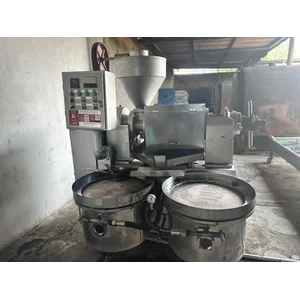 Mesin Screw Press Minyak Plus Penyaring