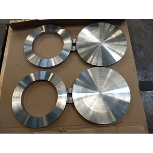 SPECTACLE BLIND Carbon Steel (A105) Stainless Steel 304 (SS304) Stainless Steel 316 (SS316)