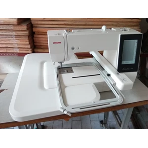 Sewing machines Embroidery Janome MC 500E Portable computer Automatically