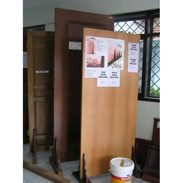 Pintu Kusen Kayu Solid