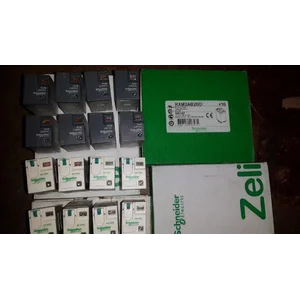 Relay Schneider Tipe RXM2AB2BD