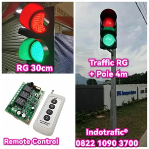 Lampu Traffic Light RG 30cm Plus Remote  dan Tiang 3.5meter
