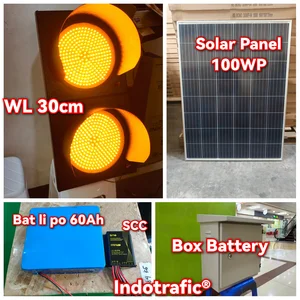 Lampu Traffic Light Warning Flashing Solar Cell