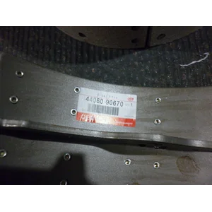 Kampas Rem Belakang Shoe Assy Rear Brake Nissan Cwa260
