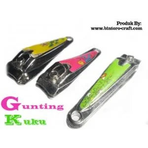 Souvenir Gunting Kuku Kecil