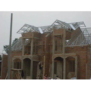  Pemasangan Atap Rumah By CV. Arul Trustindo