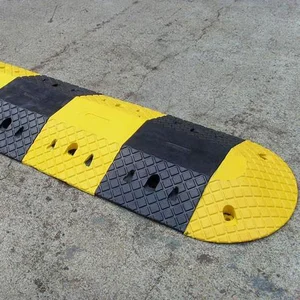 Rubber Speed Bump (Peredam Kecepatan / Polisi Tidur Karet)