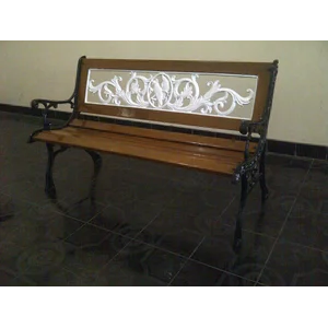 Kursi Taman Bench