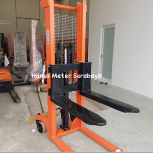 Hand stacker Robust. Kapasitas 1 ton 1.6 meter