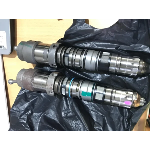 Sparepart Genset Solar injector cummins qsk23