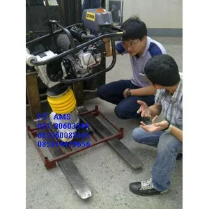 STAMPER KUDA / PEMADAT TANAH EVERYDAY ETR 80H ( ENGINE HONDA GX 160 )