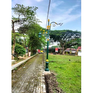 Minimalist Antique Street Lamp Poles Are The Best Choice for Lighting Accessories for Street Lights