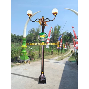 Antique Round Garden Light Pole