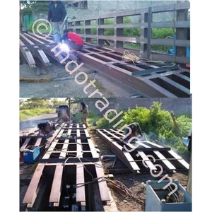 Ramp Door Untuk Loading Batubara Ke Tongkang