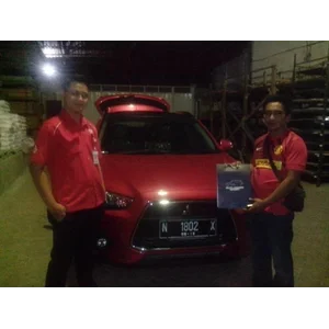 Mobil Mitsubishi Outlander Sport