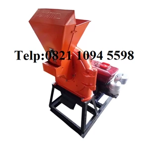 Coconut Shell Charcoal Penepung Machine Capacity 400-500 Kg/Hour (12 HP Diesel)