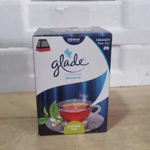 GLADE DIAMOND JASMINE TEA REG 80 ML per karton isi 12 pcs bar code 8992779184000