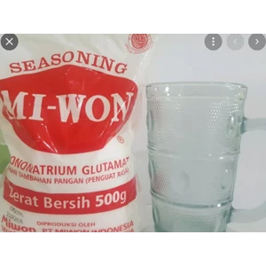 Miwon penyedap rasa (gelas) 500 gr L x 24 pcs/karton (kode 1100322)