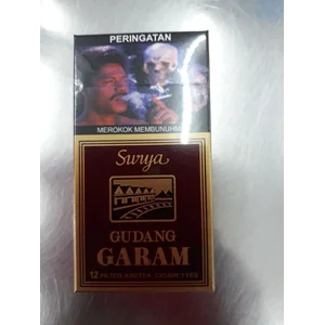 Gudang garam surya per bungkus isi 12 batang per slop isi 10 bungkus per ball isi 20 slop