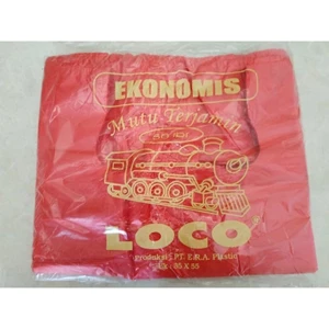 Kantong plastik loco ekonomis merah uk. 35 per karung