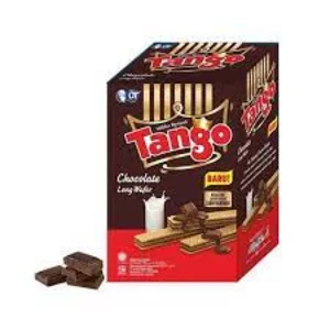 Tango Wafer Long Chocolate 18.5 gr per carton containing 8 boxes