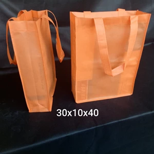 Goodie bag P 30xL10xT40cm per pieces