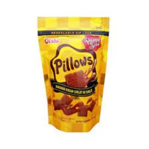 Oishi Pilows Coklat Kacang 8 gram x 20 pcs per karton isi 8 pcs 38010019