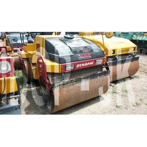Tandem Roller Dynapac CC142 Hood. 4 to 5 tons