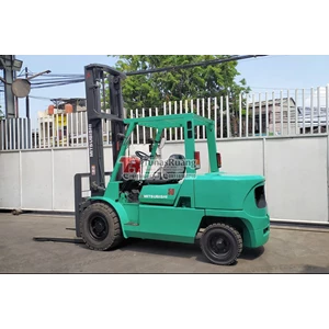 Rental Forklift 5 Ton Mitsubishi