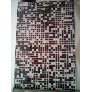 Keramik Dinding Kia Ukuran 25x40 cm