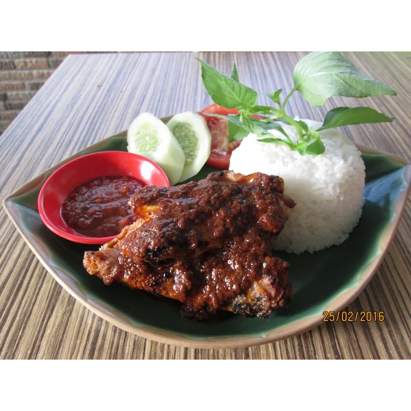Nasi Ayam Bakar Bumbu Rujak