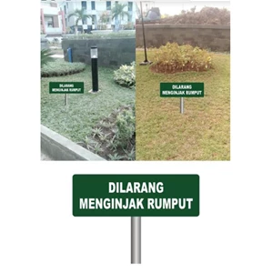 Sign Is Prohibited From Stepping On Grass