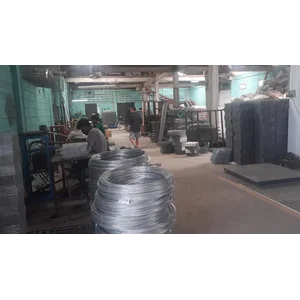 Kandang Kawat Baterai 9 Pintu isi 9 Ekor