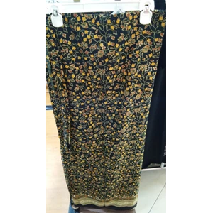 Small Leaf Patterned Skirt