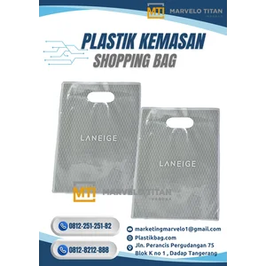 Kantong Belanja PE Premium – Tebal Lentur & Desain Eksklusif