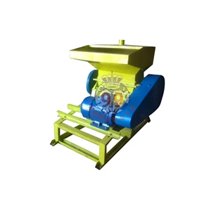 Industrial Waste Plastic Crusher Machine Capacity 200 Kg/Hour