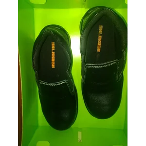 Sepatu Safety Wanita Size 35