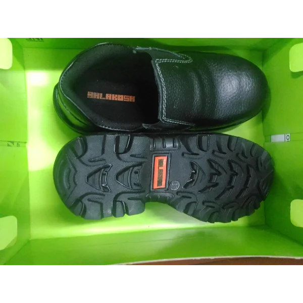 Sepatu Safety Wanita Size 35
