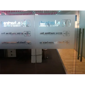 Stiker Pintu Kaca
