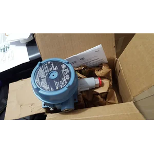 PRESSURE SWITCH UNITED ELECTRIC J120-188