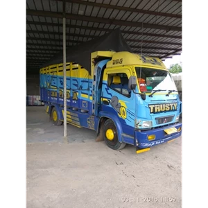 Sewa Truk Colt DIesel CDD di Surabaya By Khatulistiwa Mandiri Logistik