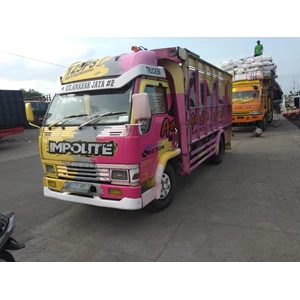 Jasa Pindahan Via Truck CDD Murah di Surabaya