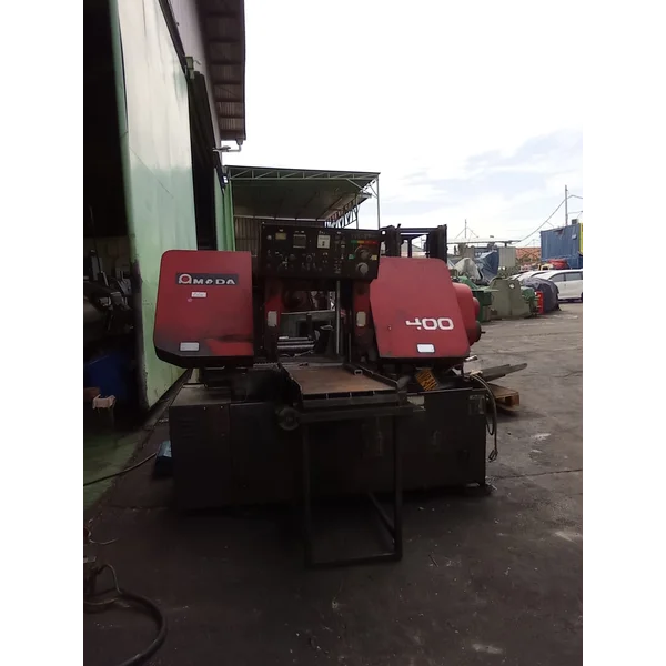 Bekas Import Jepang Bandsaw Machine AMADA 